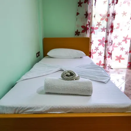 Rei Homestay *