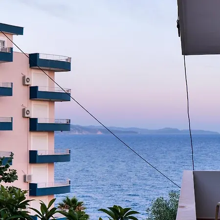Rei * Sarande