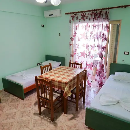 Rei Homestay *