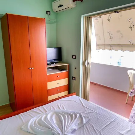 Rei's House
